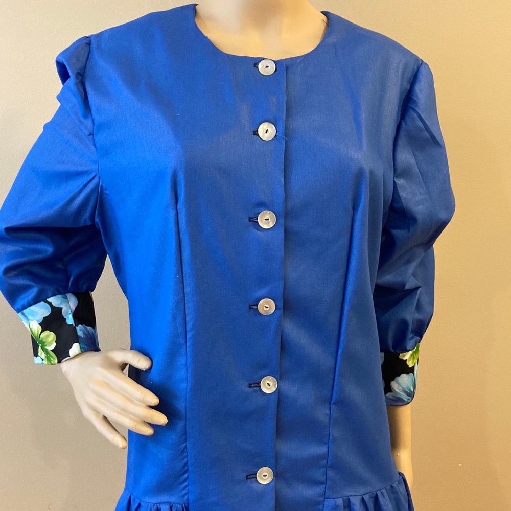 Button Front Ruffe Hem Dress NWT - Picture 6 of 13